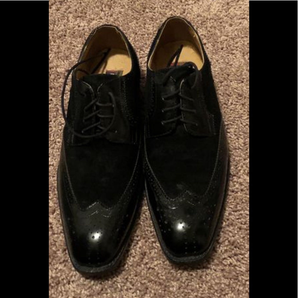 Men’s shoes 10.5